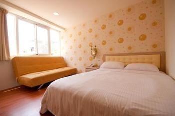 Green Park Commercial Hotel Tainan Bagian luar foto